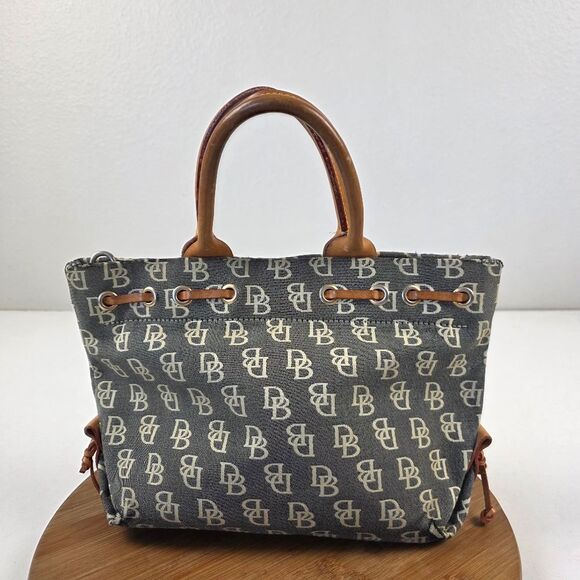 Dooney & Bourke Monogram Tassel Tote Canvas‎ & Leather Double Handle Vintage Y2K - Picture 3 of 12